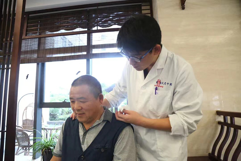 好消息！本周起，中醫(yī)專家張國(guó)慶、白學(xué)武、李蘇將在月光碼頭店坐診！(圖2)